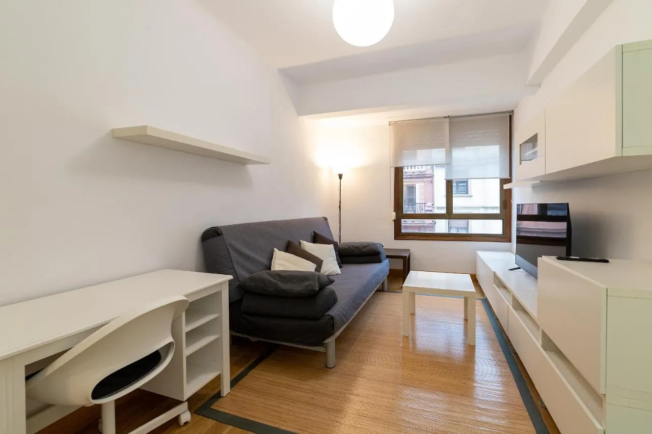 Pretty Apartment Close To The Beach San Sebastian