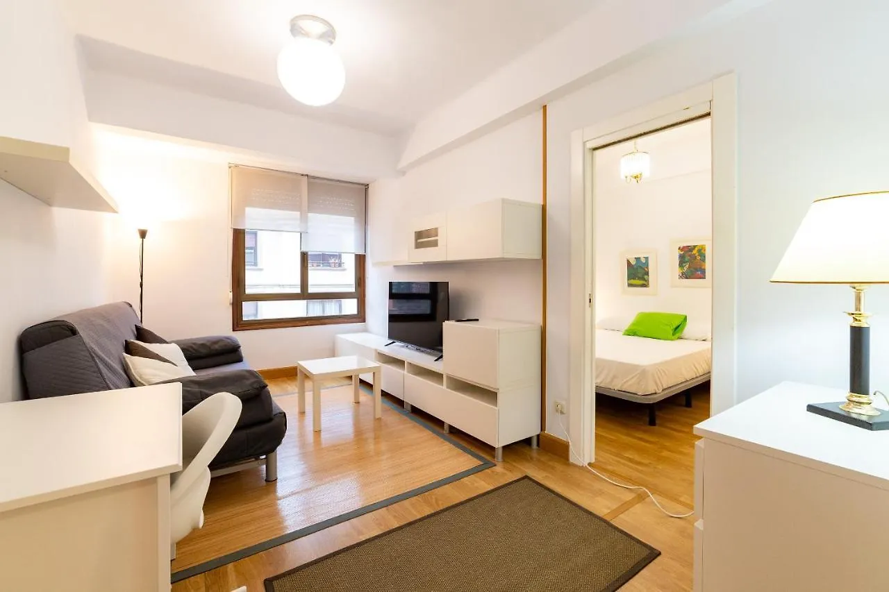Pretty Apartment Close To The Beach San Sebastian