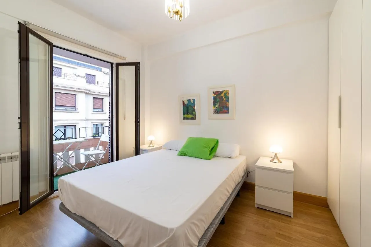 Pretty Apartment Close To The Beach San Sebastian