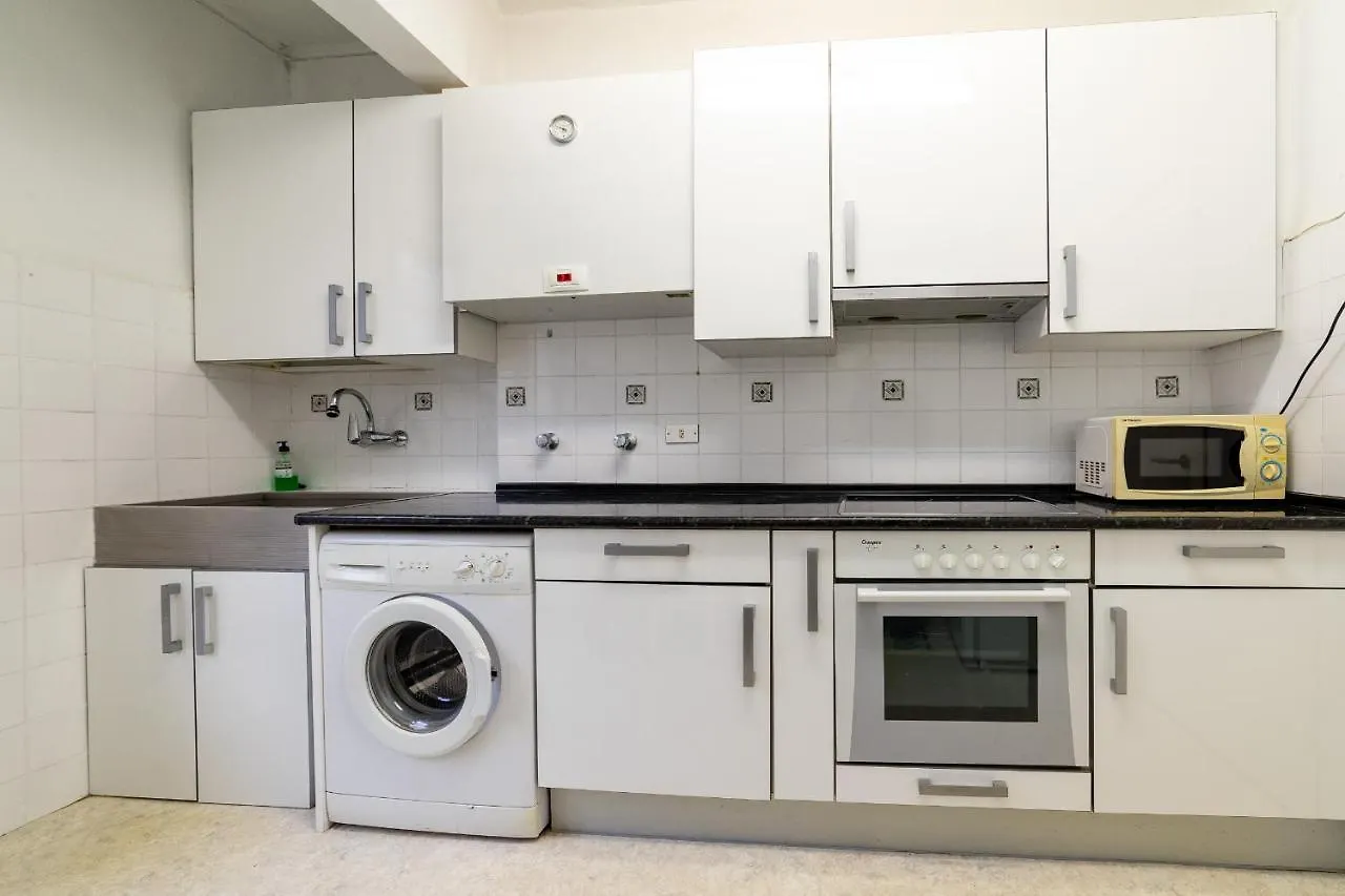 Pretty Apartment Close To The Beach San Sebastian